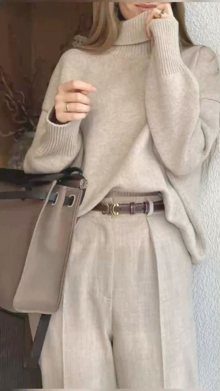 Elowen Pullover Sweater