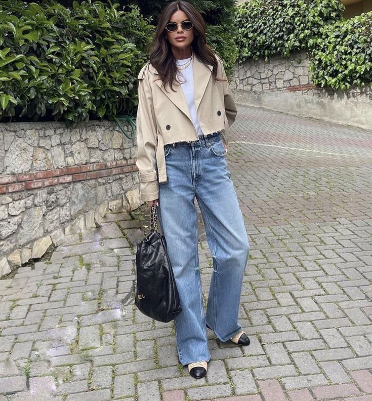 Lucienne Double-Breasted Cropped Trench Jacket